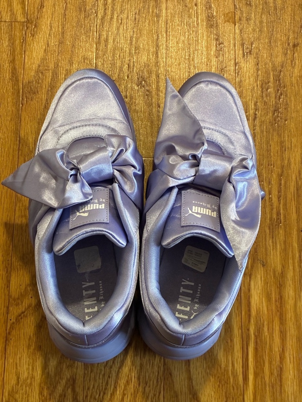 Puma x Fenty Rihanna Satin Bow Sneakers in Lilac Sweet Lavender - Picture 2 of 12